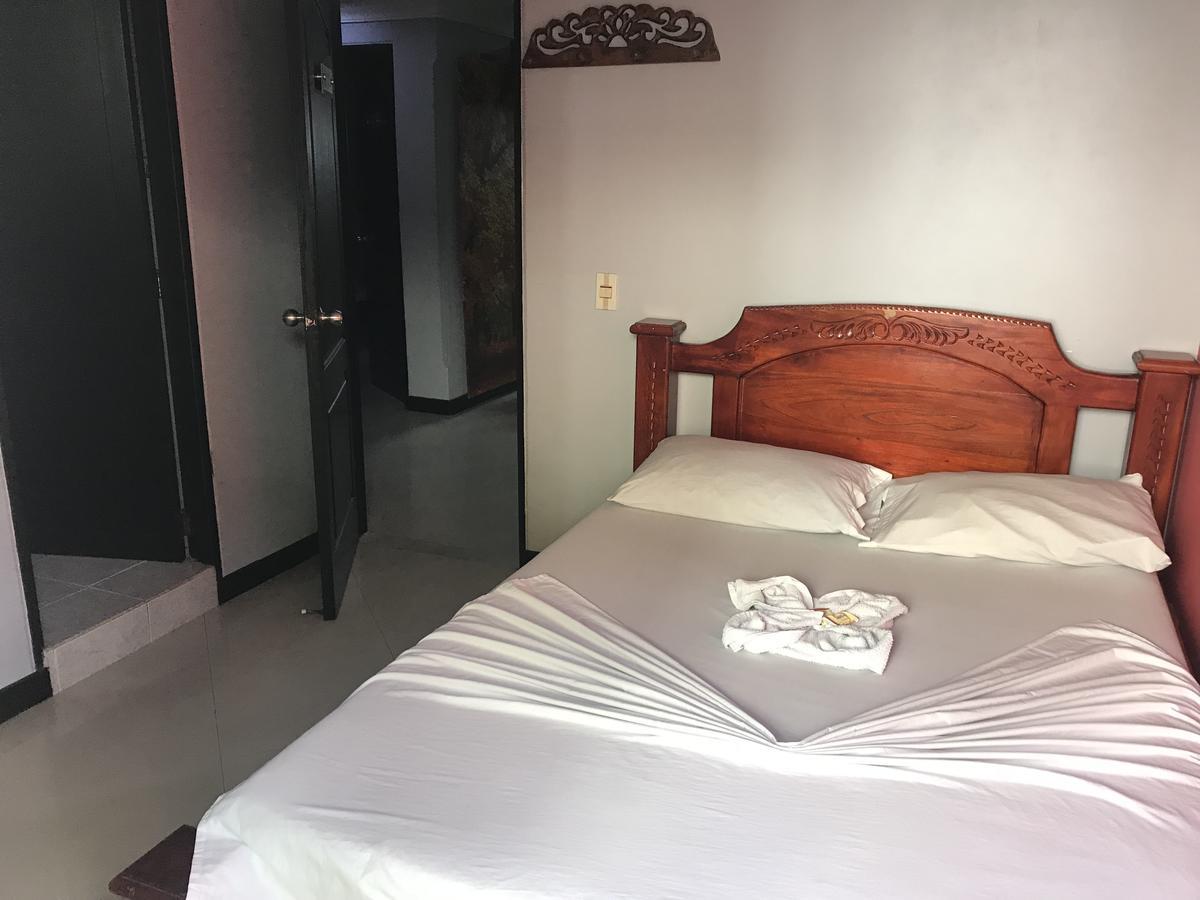 Hotel Calipso مارينيلا المظهر الخارجي الصورة