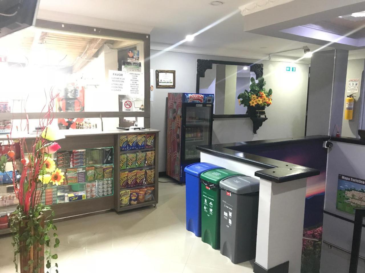 Hotel Calipso مارينيلا المظهر الخارجي الصورة