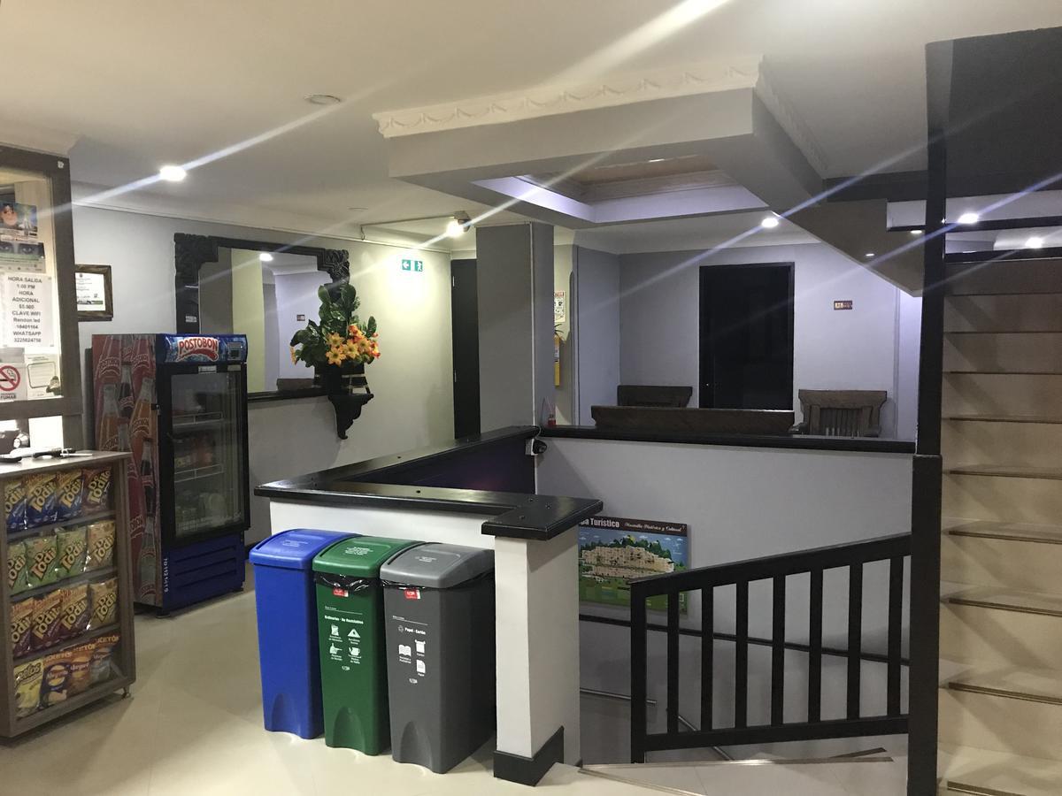 Hotel Calipso مارينيلا المظهر الخارجي الصورة